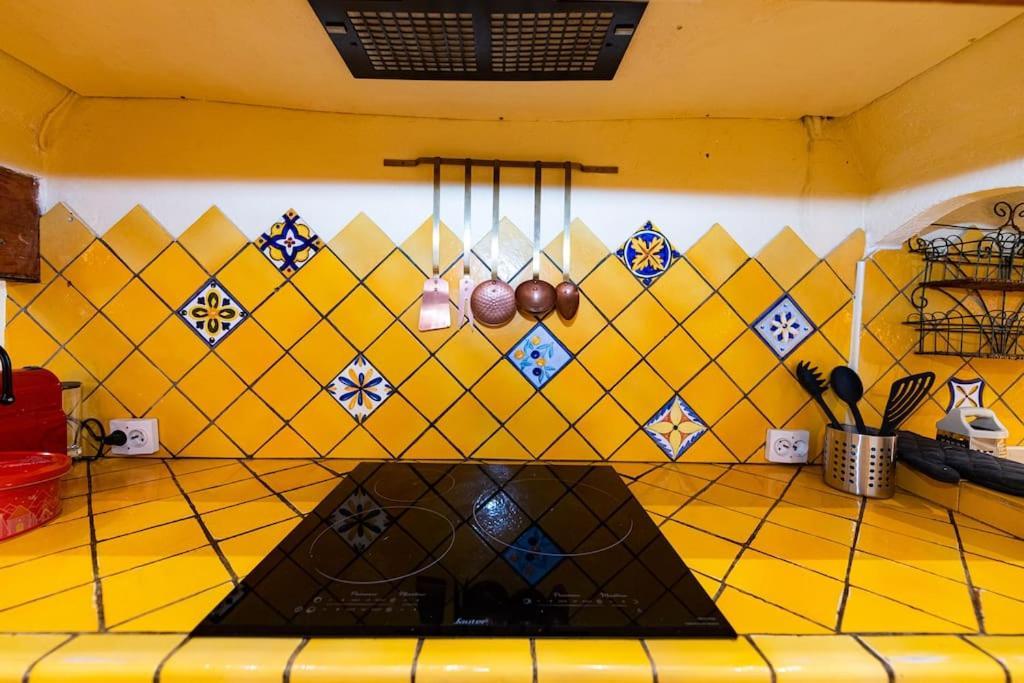 Anna-Maria : Grand Appartement 10 Personnes+Parking Prive -Actif+ Location- Marseille Eksteriør bilde